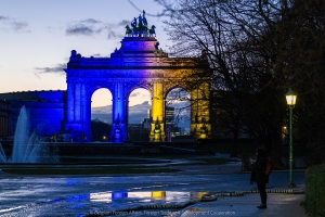 Het Jubelpark in de kleuren van de Oekraïense vlag